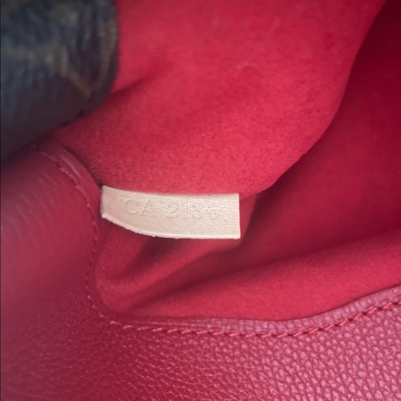 Limited addition Pallas MNG Cerise Louis Vuitton handbag in red worn twice 🔥! - Picture 11 of 11